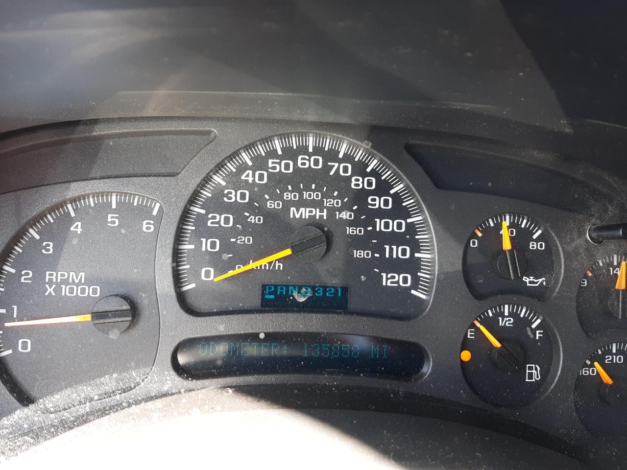 Photo 8 from auction – 2004 CHEVROLET SILVERADO with VIN 1GCEC14T74Z173507