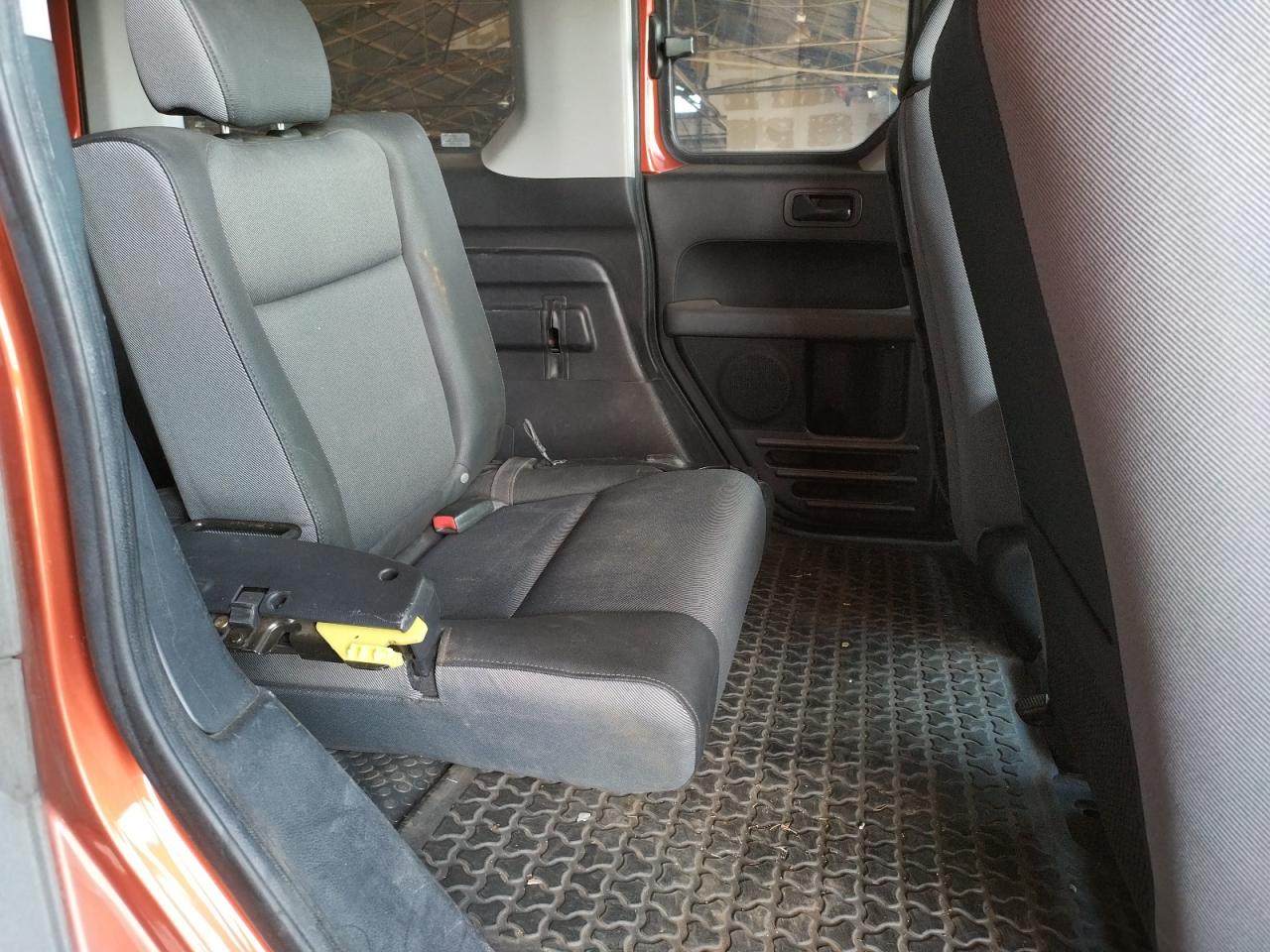 Photo 6 from auction – 2003 HONDA ELEMENT EX with VIN 5J6YH28513L010802