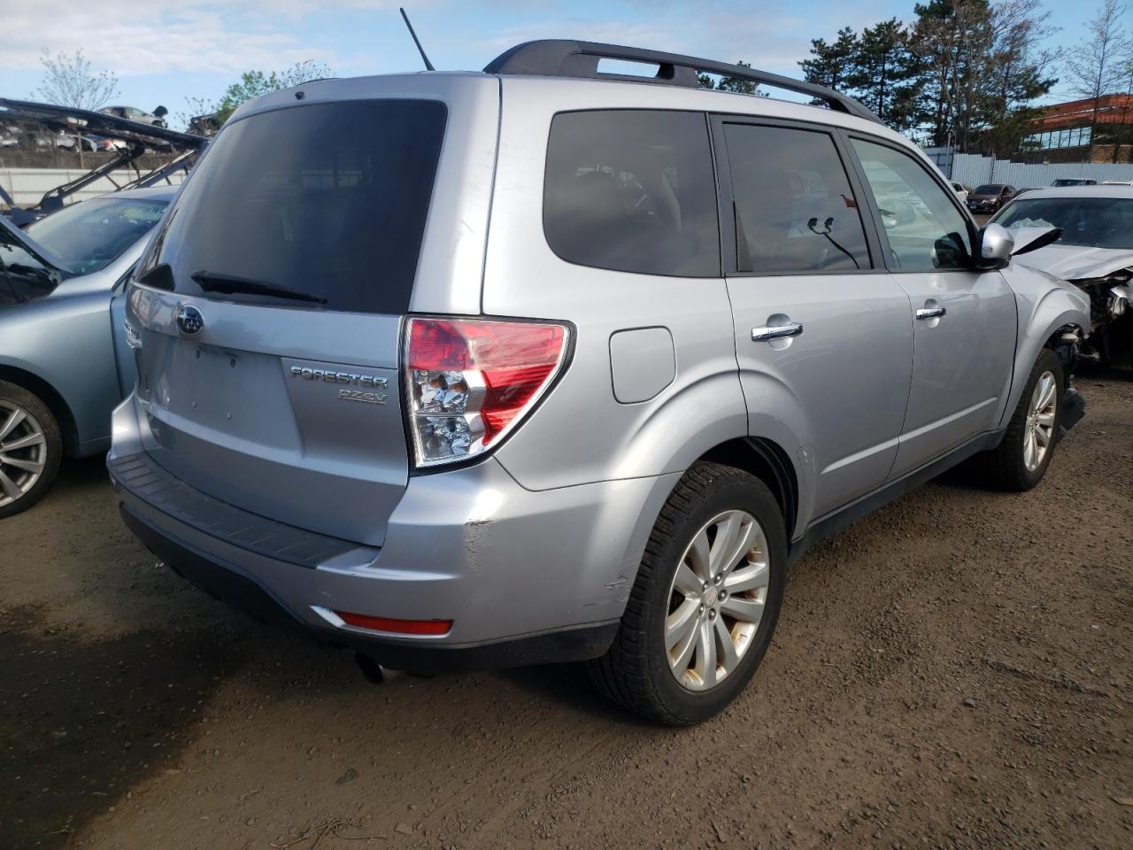 Photo 4 from auction – 2012 SUBARU FORESTER L with VIN JF2SHAECXCH406370