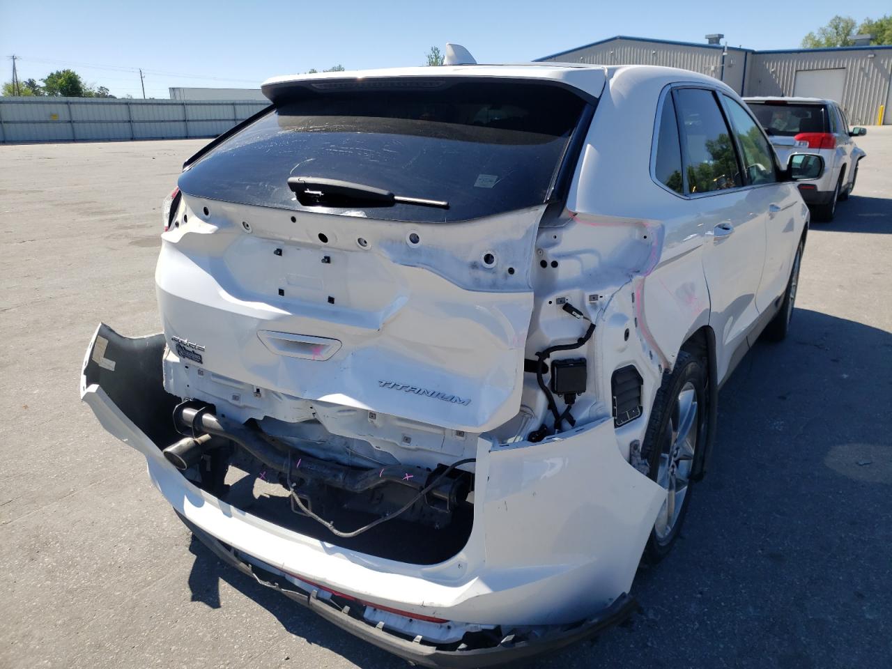 Photo 4 from auction – 2015 FORD EDGE TITAN with VIN 2FMPK3K88FBB37204