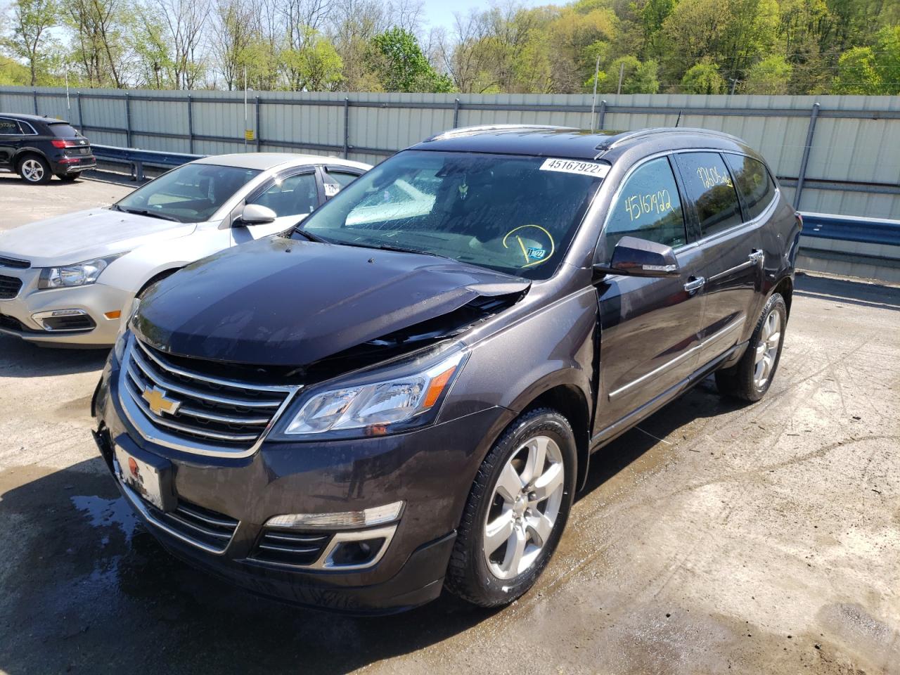 Photo 2 from auction – 2017 CHEVROLET TRAVERSE P with VIN 1GNKVJKD1HJ278175