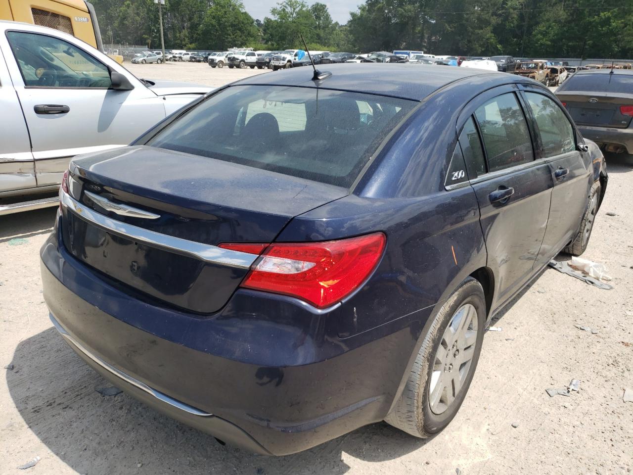 Photo 4 from auction – 2014 CHRYSLER 200 LX with VIN 1C3CCBAB7EN210433