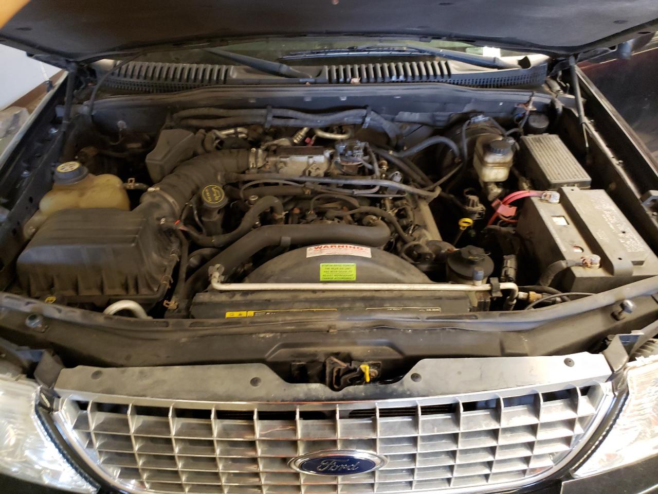 Photo 7 from auction – 2005 FORD EXPLORER L with VIN 1FMZU75W35UA26928