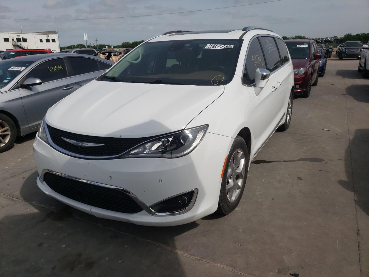 Photo 2 from auction – 2018 CHRYSLER PACIFICA L with VIN 2C4RC1GG2JR261838