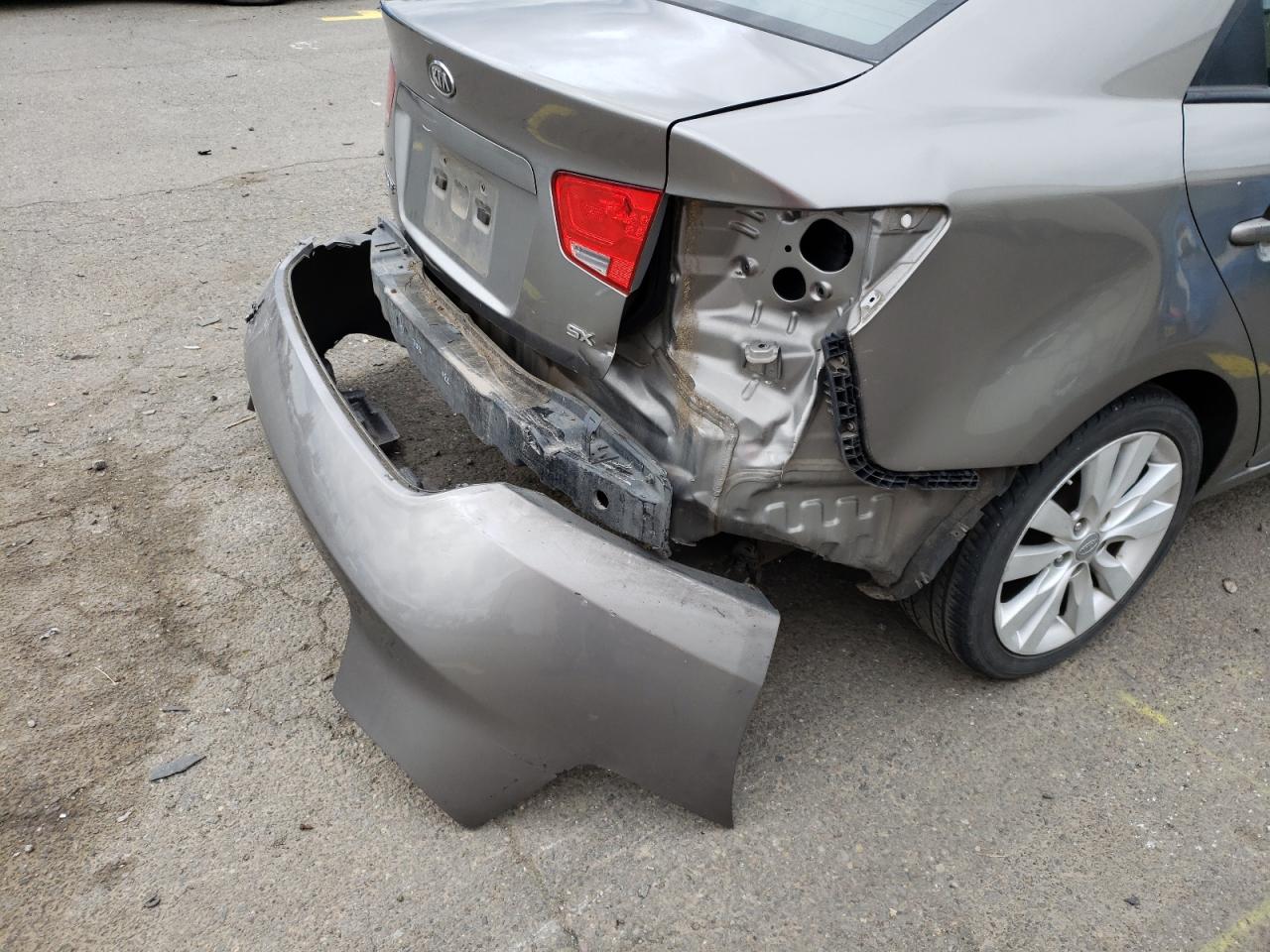 Photo 19 from auction – 2013 KIA FORTE SX with VIN KNAFW4A33D5665120