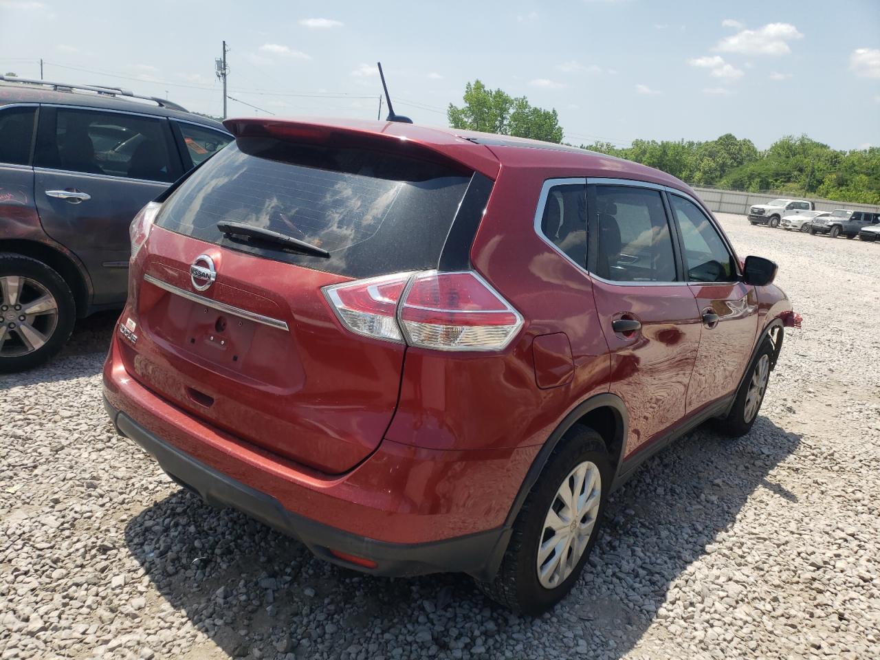 Photo 4 from auction – 2016 NISSAN ROGUE S with VIN KNMAT2MT2GP617641
