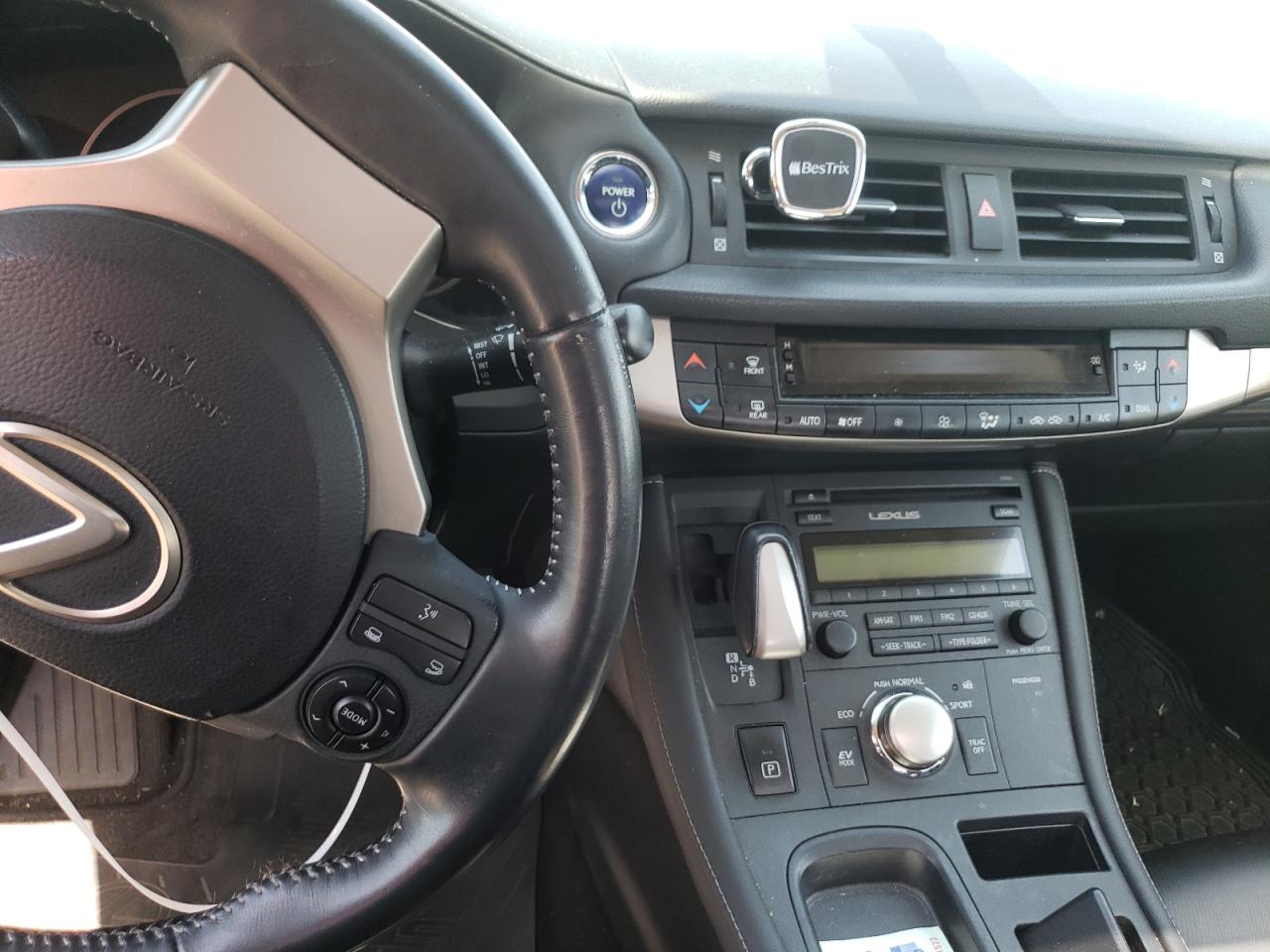 Photo 9 from auction – 2014 LEXUS CT 200 with VIN JTHKD5BH9E2202813