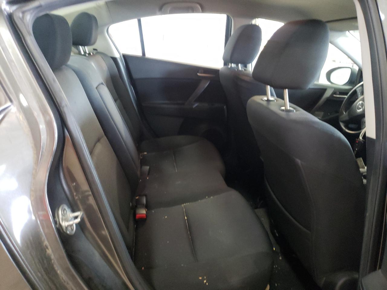 Photo 6 from auction – 2010 MAZDA 3 I with VIN JM1BL1SF4A1353957