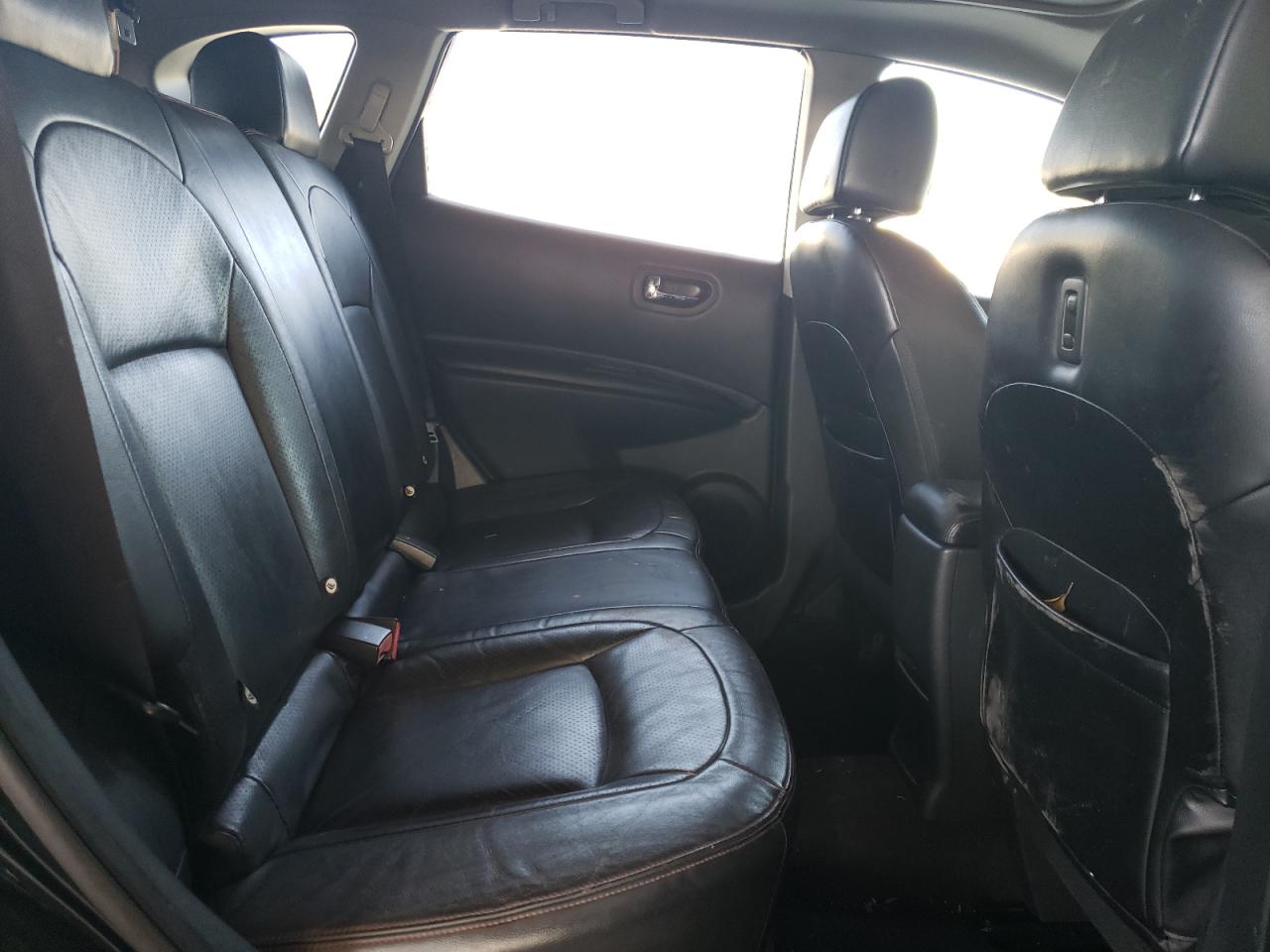 Photo 6 from auction – 2012 NISSAN ROGUE S with VIN JN8AS5MT3CW275500