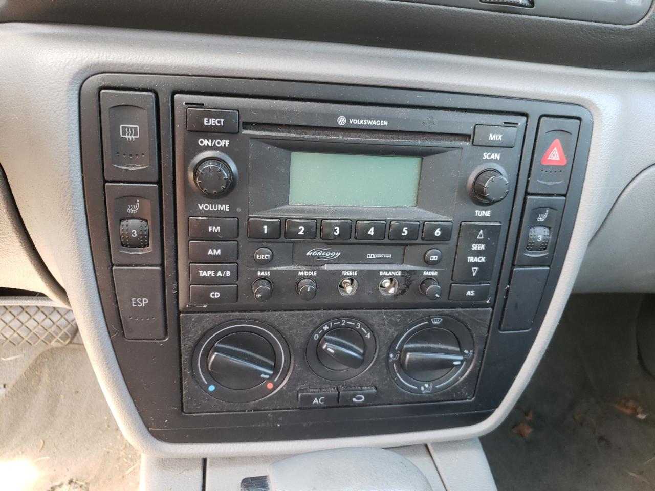 Photo 9 from auction – 2003 VOLKSWAGEN PASSAT GLS with VIN WVWPD63B03P294952