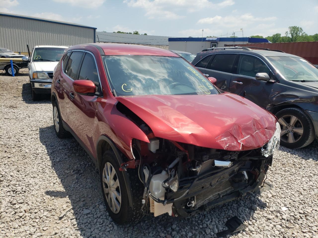 NISSAN ROGUE S 2016 with VIN KNMAT2MT2GP617641 - Photo from auction