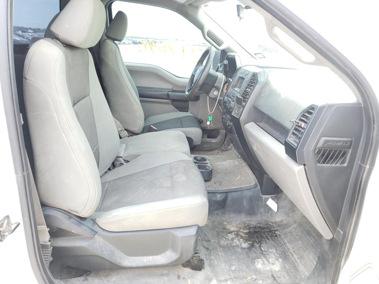 Photo 6 from auction – 2015 FORD F150 with VIN 1FTMF1C88FKD24091