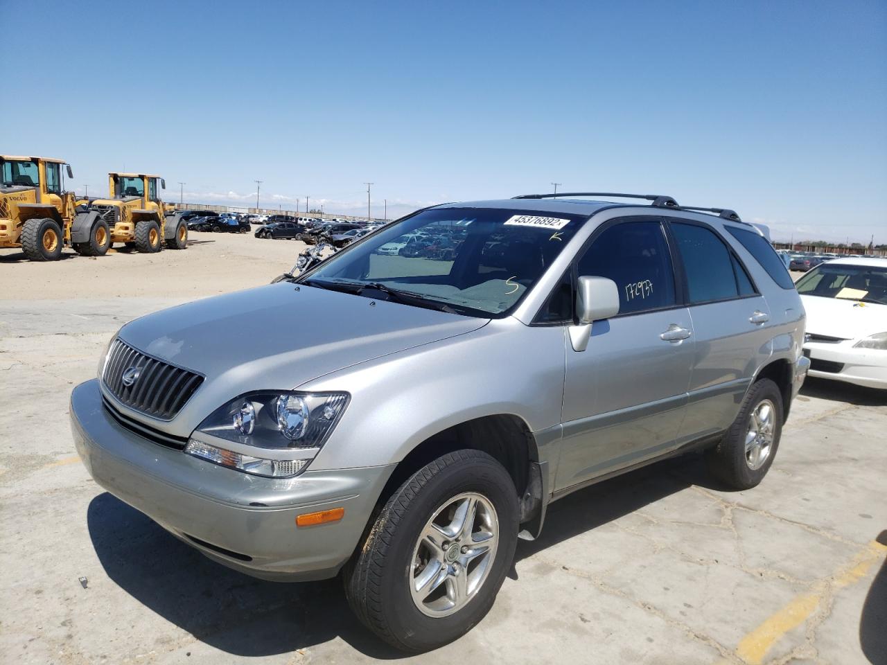 Photo 2 from auction – 2000 LEXUS RX 300 with VIN JT6HF10U5Y0116517