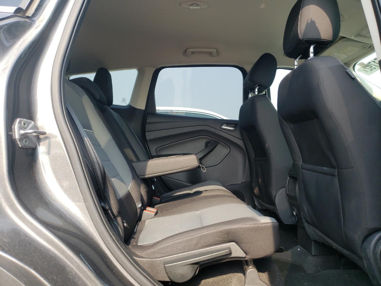 Photo 6 from auction – 2014 FORD ESCAPE SE with VIN 1FMCU0GX0EUB80211