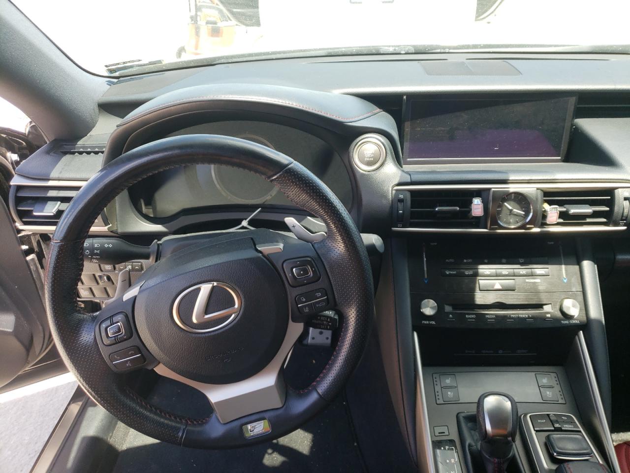 Photo 9 from auction – 2017 LEXUS IS 200T with VIN JTHBA1D2XH5060422