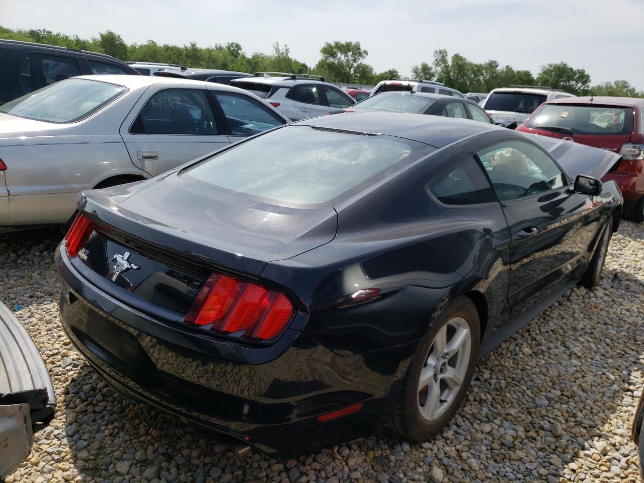 Photo 4 from auction – 2016 FORD MUSTANG with VIN 1FA6P8AM3G5202503