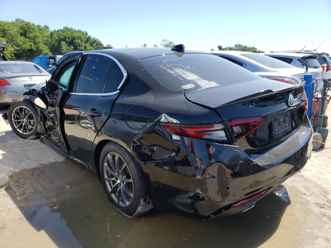 Photo 3 from auction – 2018 ALFA ROMEO GIULIA with VIN ZARFAEBN6J7563467