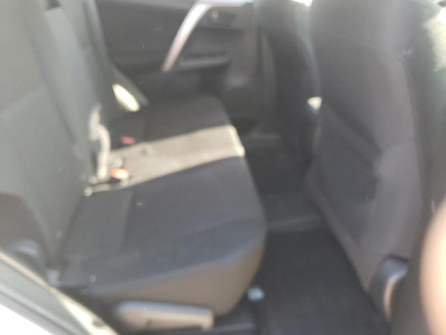 Photo 6 from auction – 2017 TOYOTA RAV4 LE with VIN JTMZFREV3HJ706044