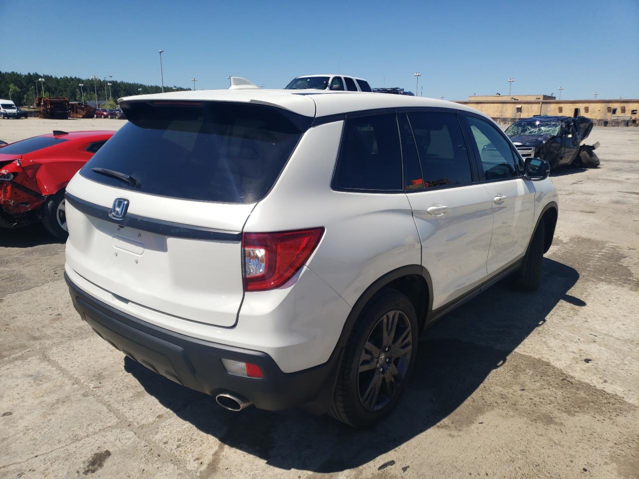 Photo 4 from auction – 2019 HONDA PASSPORT E with VIN 5FNYF7H54KB001232