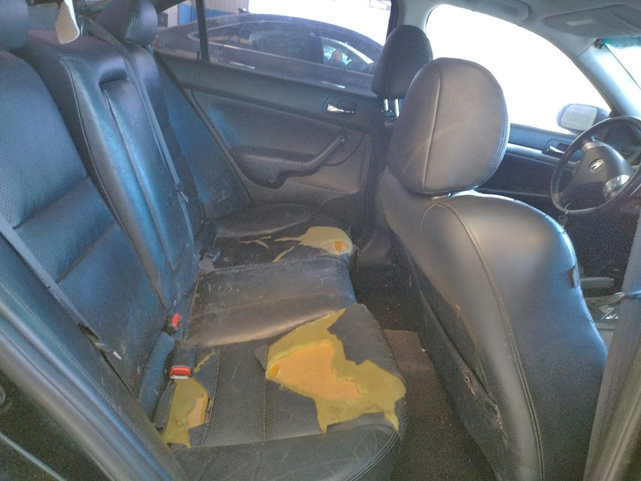 Photo 6 from auction – 2004 ACURA TSX with VIN JH4CL96994C041275