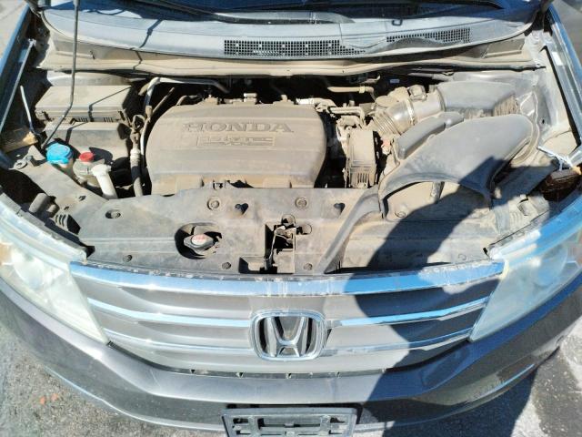 Photo 7 from auction – 2016 HONDA ODYSSEY with VIN 5FNRL5H6XGB025374