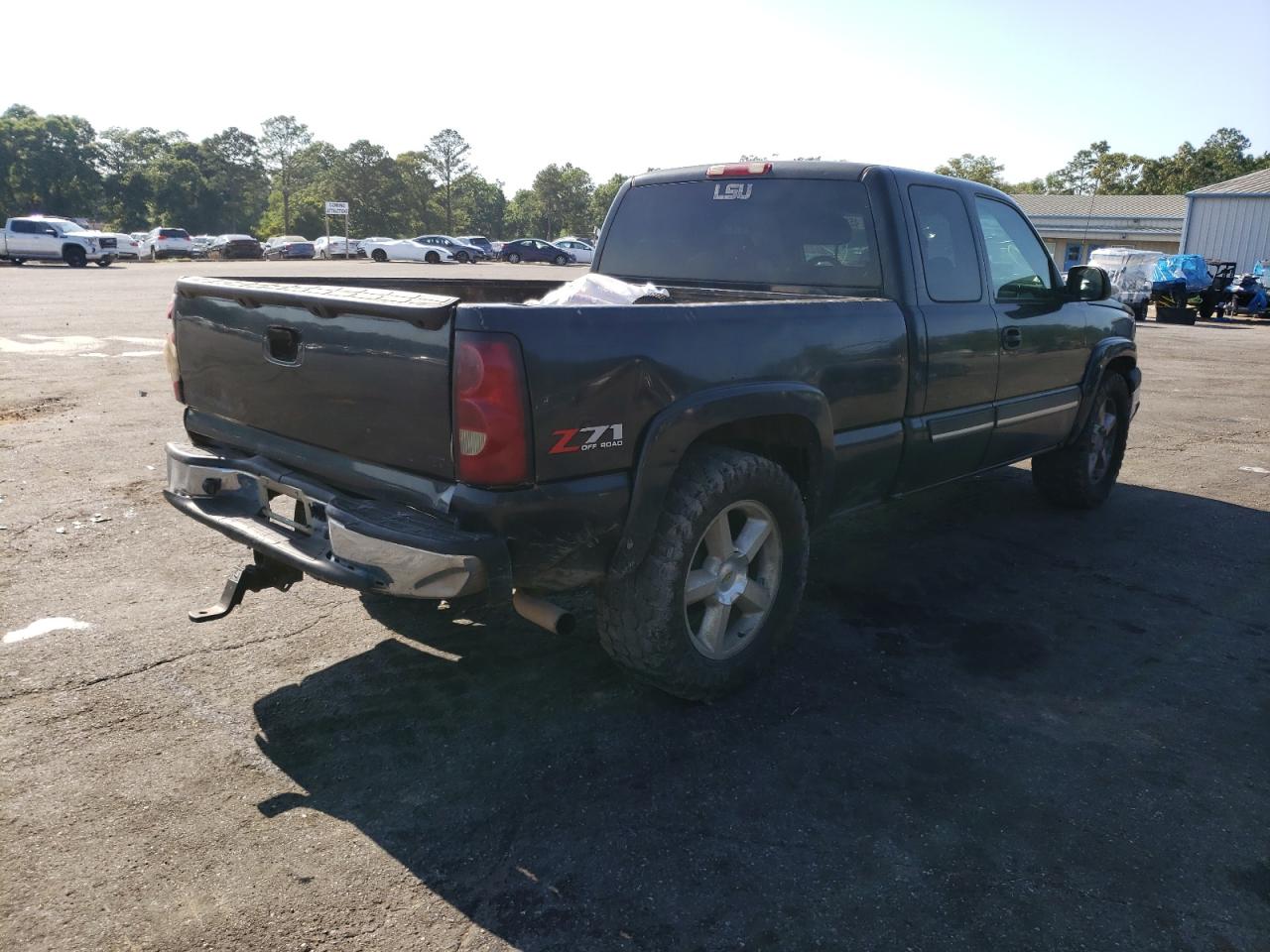 Photo 4 from auction – 2004 CHEVROLET SILVERADO with VIN 1GCEK19T34E177492
