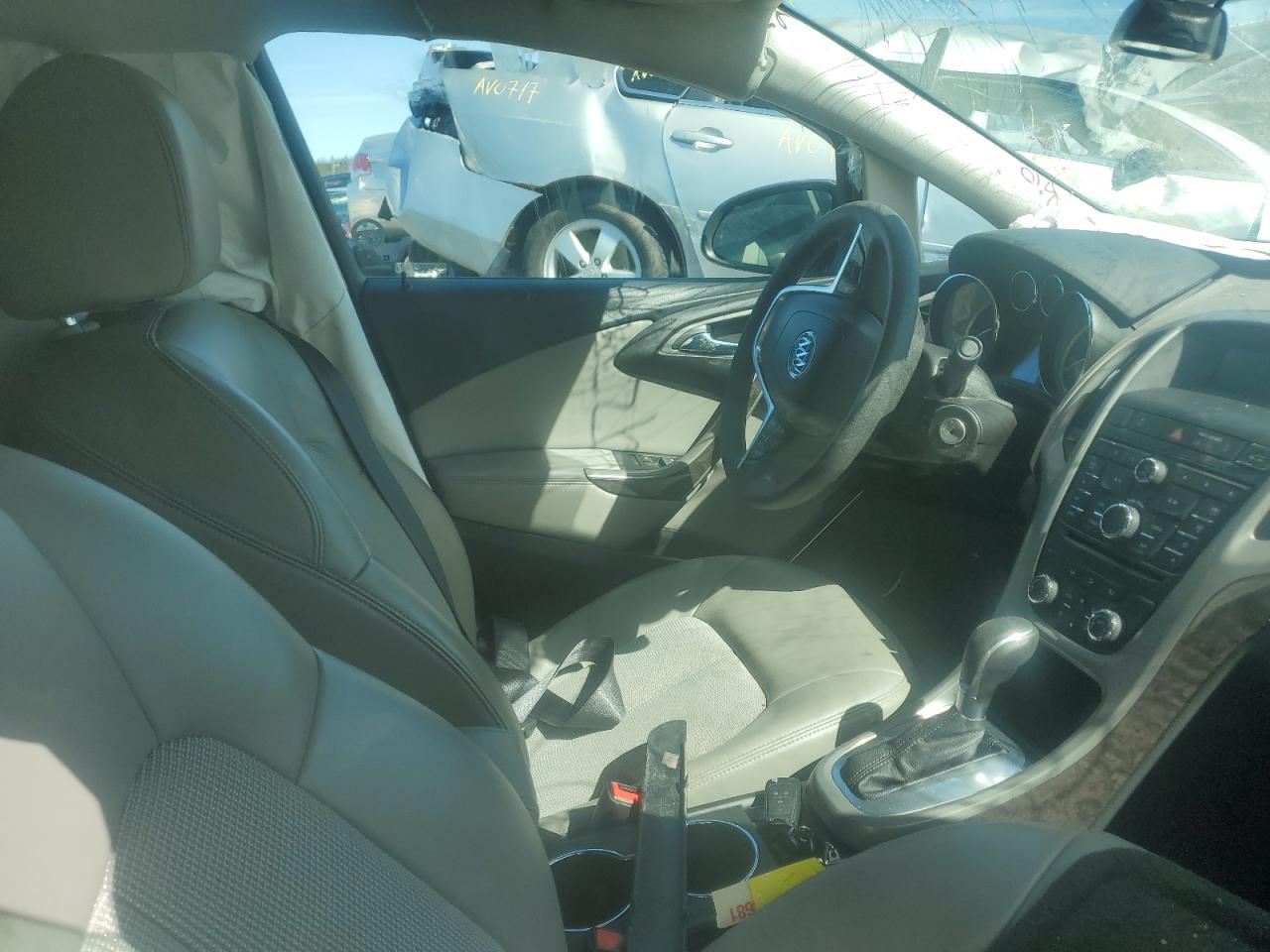 Photo 5 from auction – 2016 BUICK VERANO with VIN 1G4P15SK9G4144832