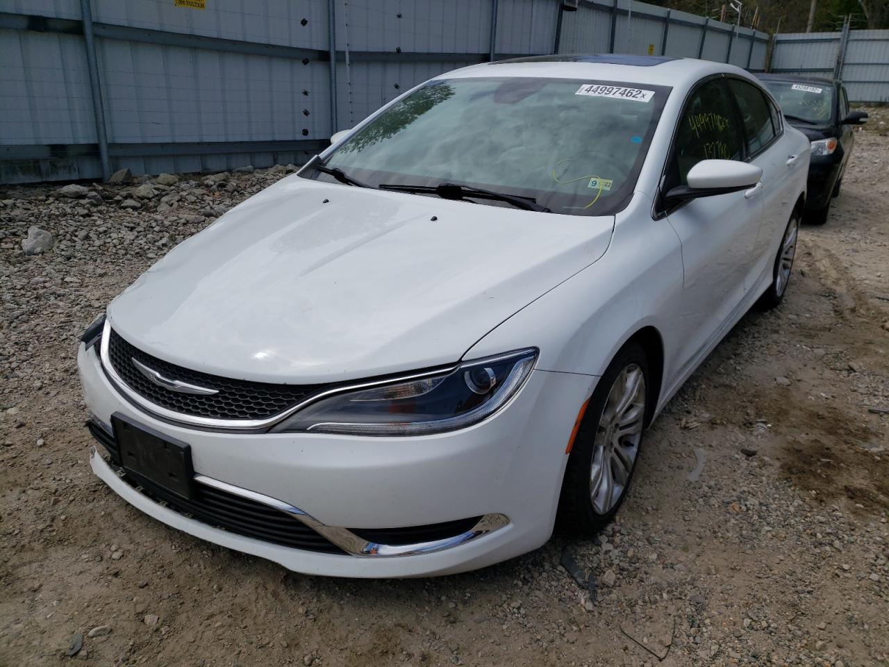 Photo 2 from auction – 2015 CHRYSLER 200 LIMITE with VIN 1C3CCCAB8FN536068