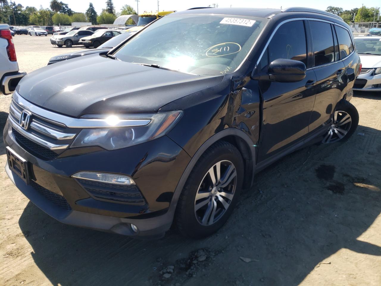 Photo 2 from auction – 2016 HONDA PILOT EXL with VIN 5FNYF6H8XGB004227