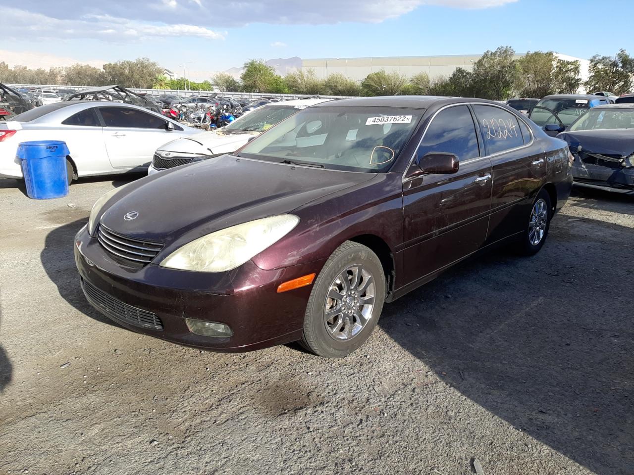Photo 2 from auction – 2002 LEXUS ES 300 with VIN JTHBF30G020066068