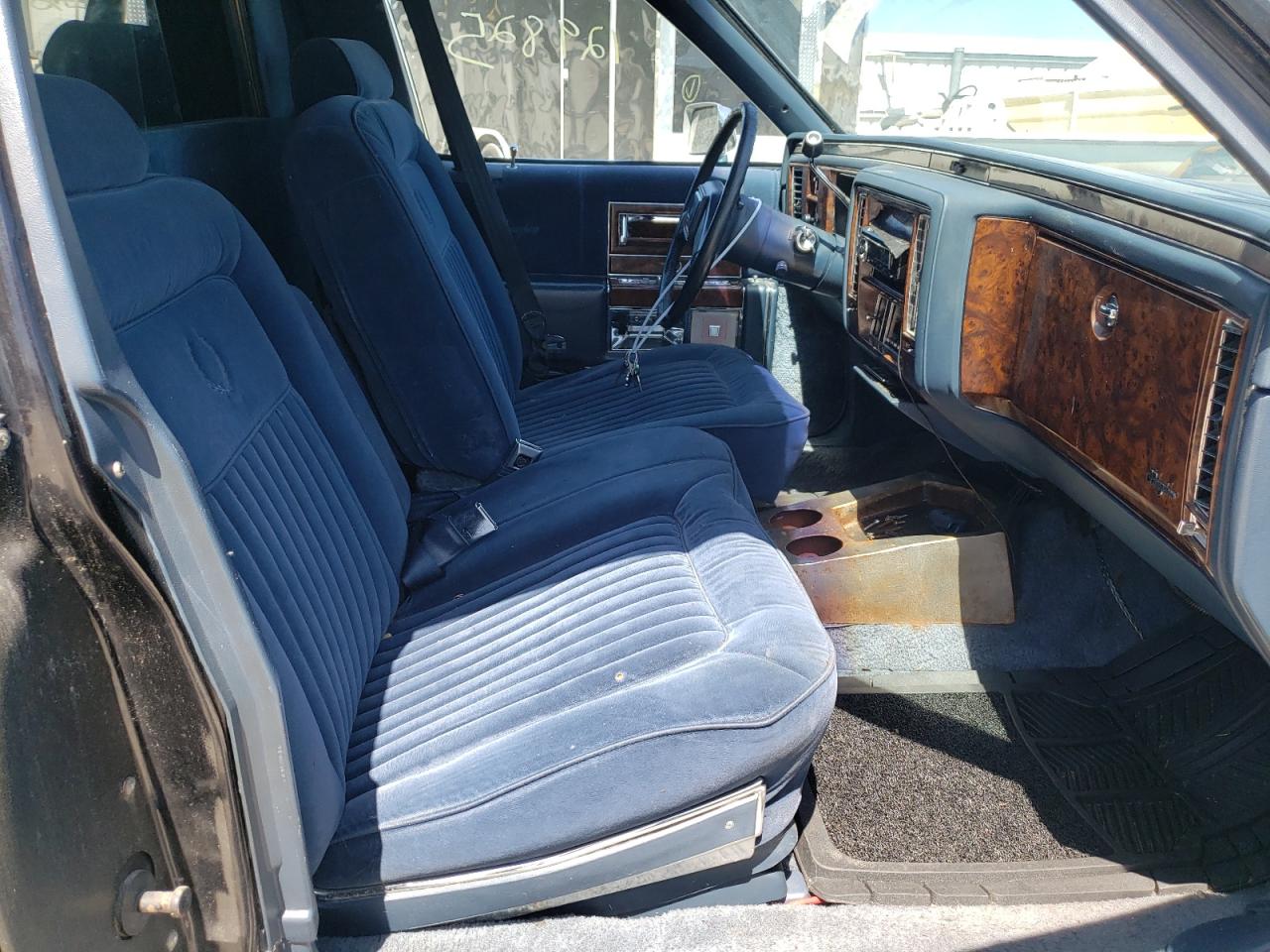 Photo 5 from auction – 1992 CADILLAC BROUGHAM with VIN 1G6DW54E7NR712983