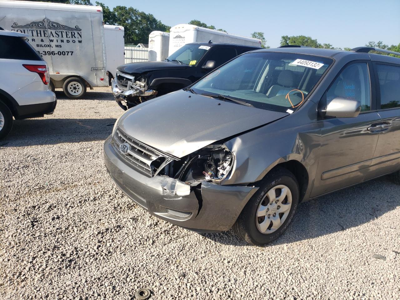 Photo 9 from auction – 2010 KIA SEDONA LX with VIN KNDMG4C30A6327149