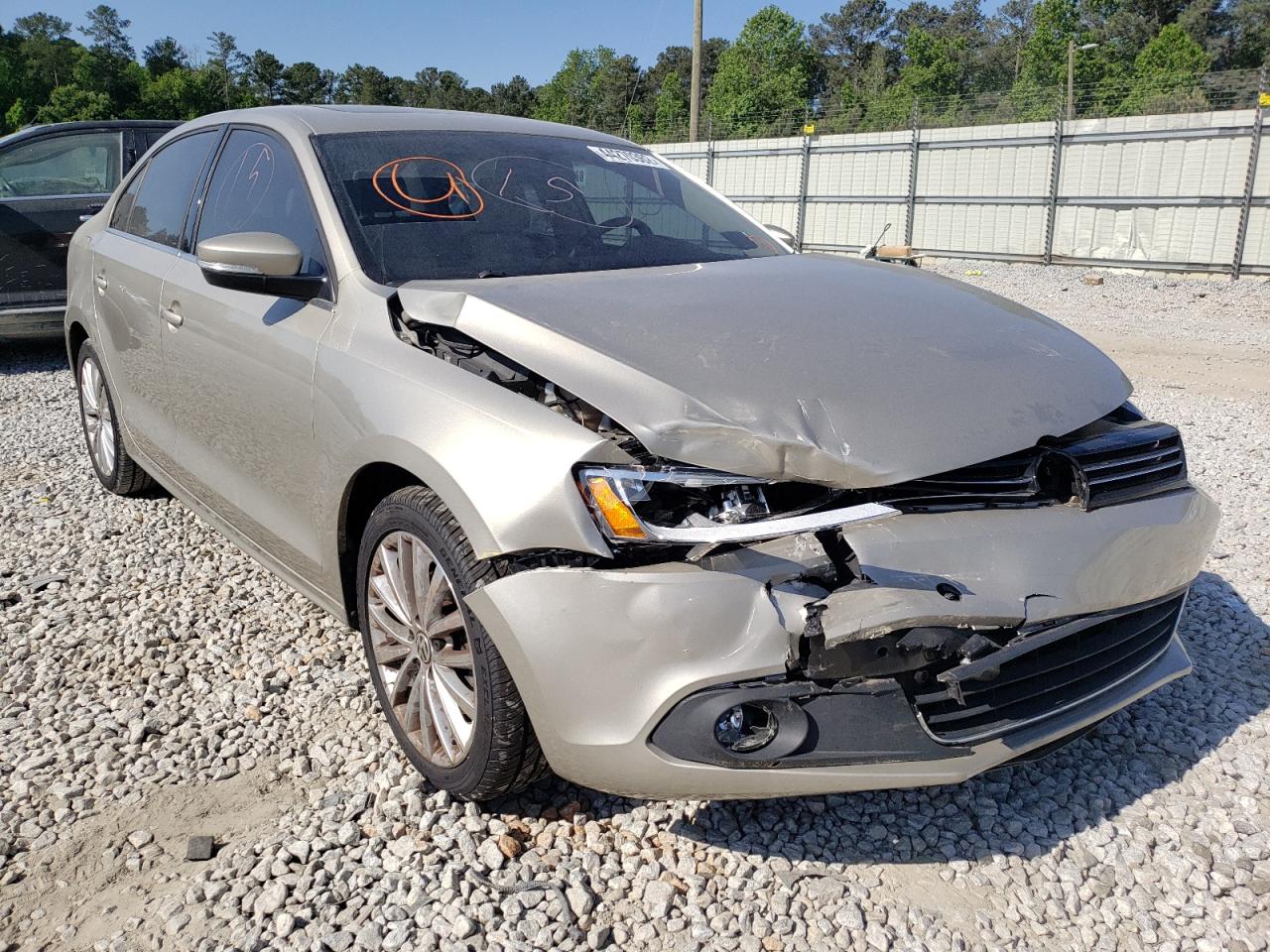 VOLKSWAGEN JETTA SEL 2013 with VIN 3VWLP7AJ3DM258084 - Photo from auction