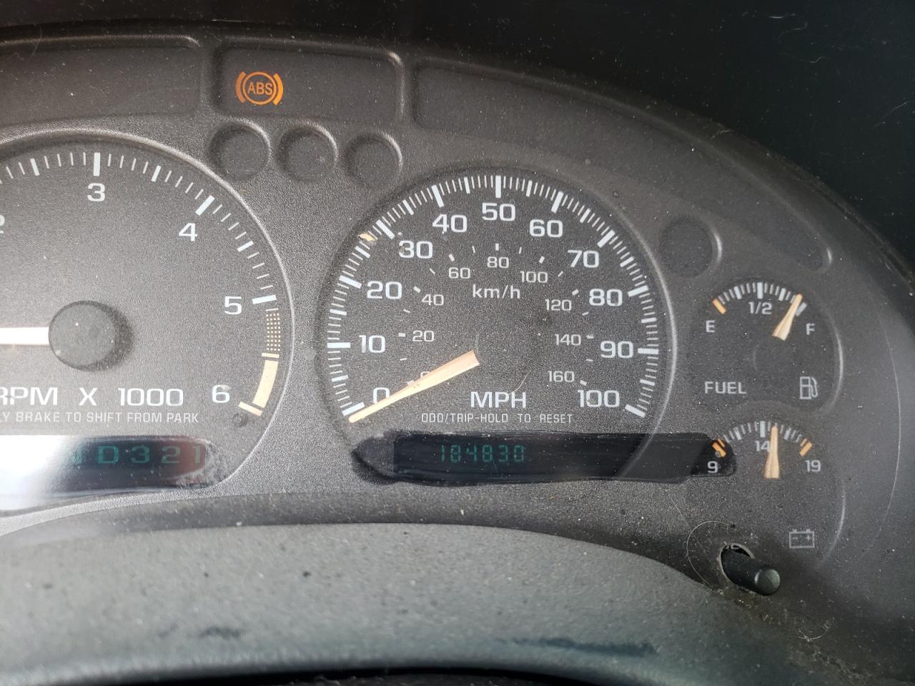 Photo 8 from auction – 2002 CHEVROLET BLAZER with VIN 1GNDT13W52K121328