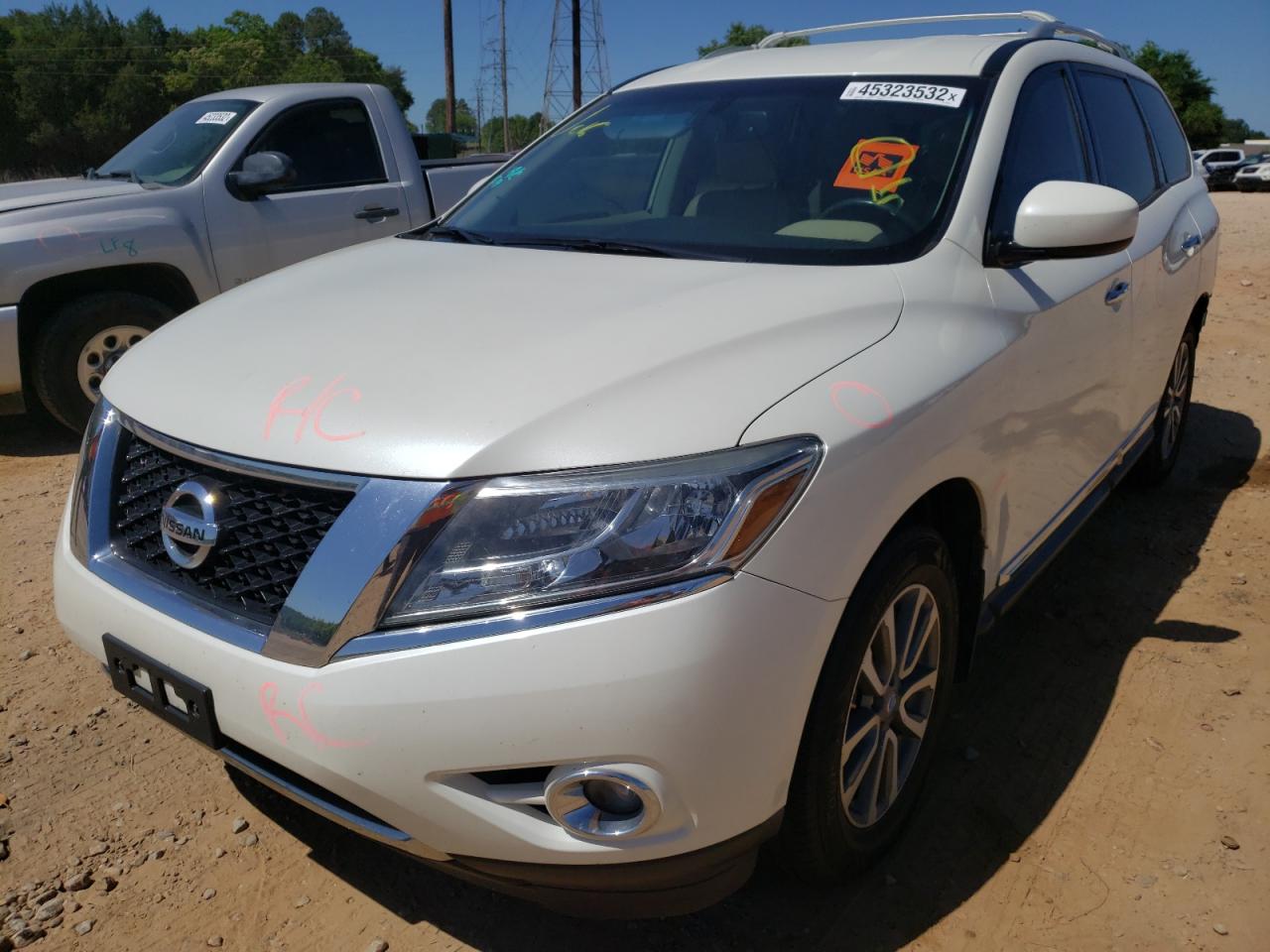 Photo 2 from auction – 2016 NISSAN PATHFINDER with VIN 5N1AR2MM8GC652453
