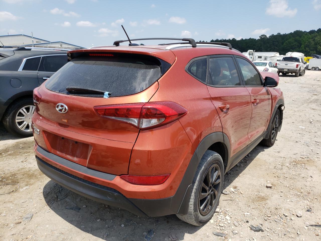 Photo 4 from auction – 2016 HYUNDAI TUCSON LIM with VIN KM8J33A45GU194666