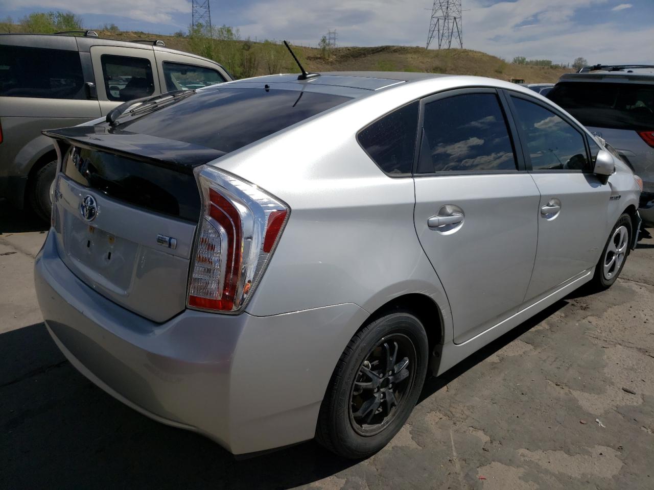Photo 4 from auction – 2014 TOYOTA PRIUS with VIN JTDKN3DU6E1741859