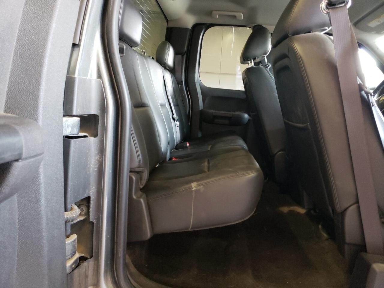 Photo 6 from auction – 2011 CHEVROLET SILVERADO with VIN 1GC2KYC85BZ396749