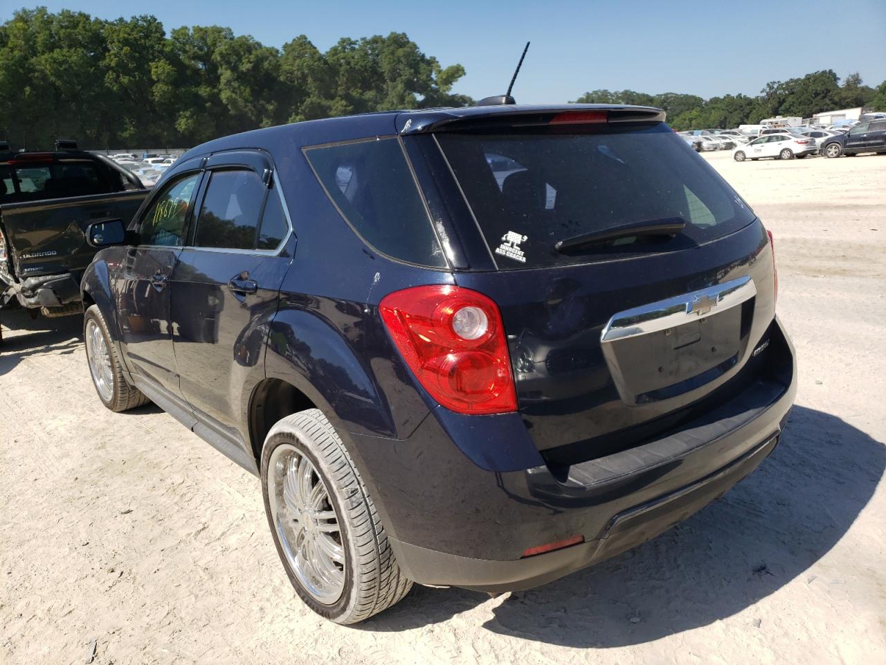 Photo 3 from auction – 2015 CHEVROLET EQUINOX LS with VIN 2GNALAEK5F1176798