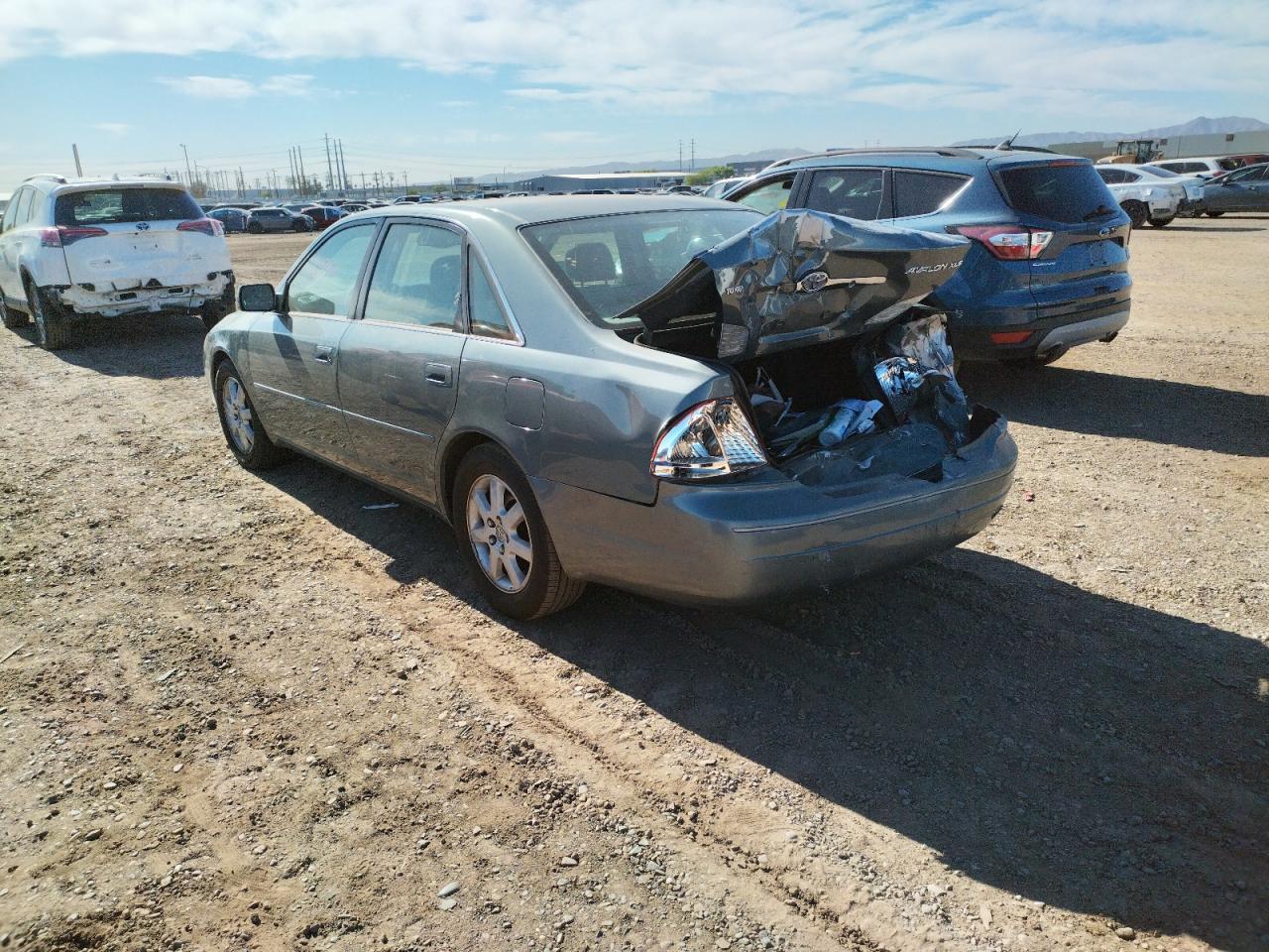 Photo 3 from auction – 2002 TOYOTA AVALON XL with VIN 4T1BF28B92U260039