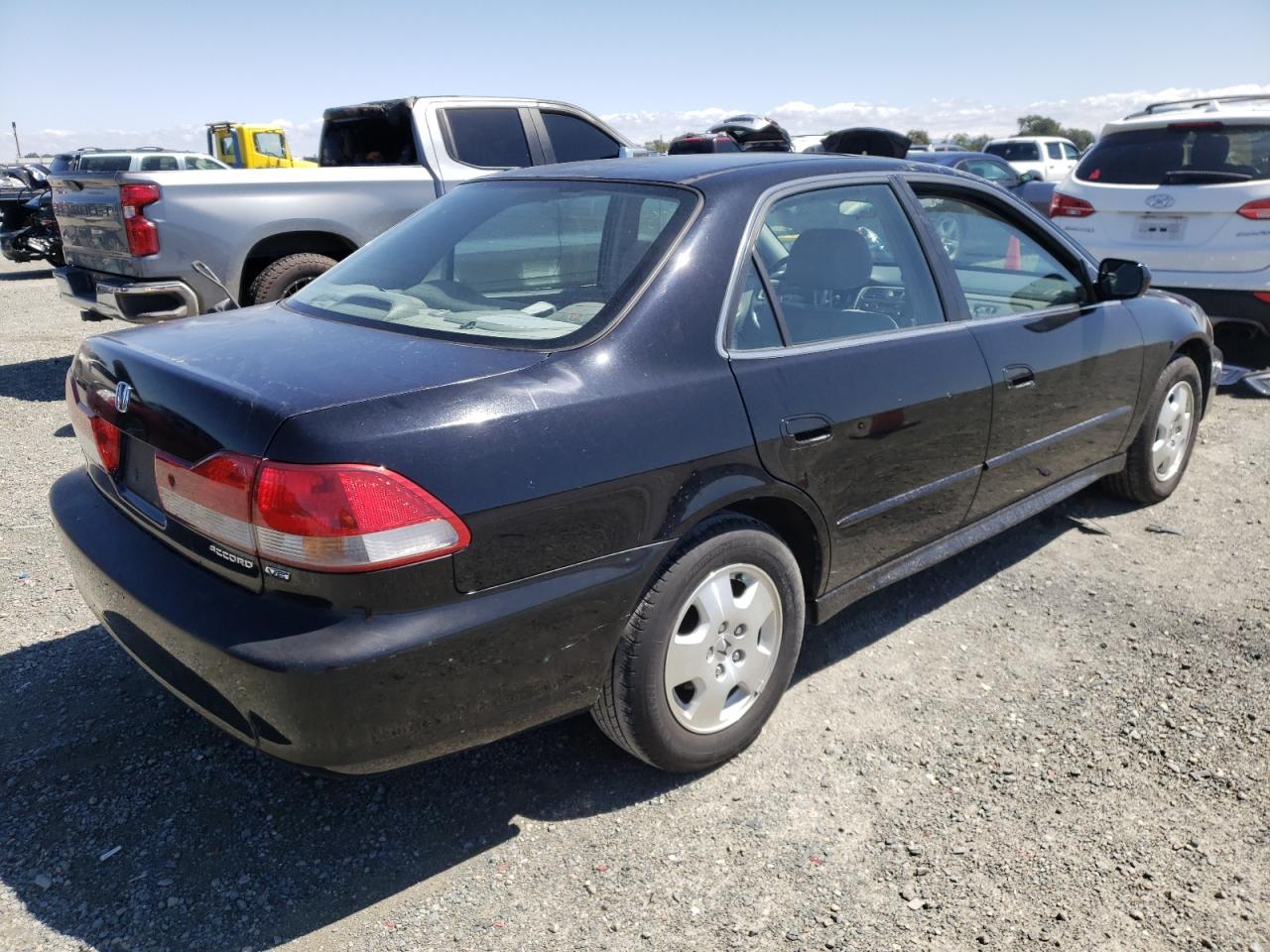Photo 4 from auction – 2002 HONDA ACCORD EX with VIN 1HGCG16532A073900