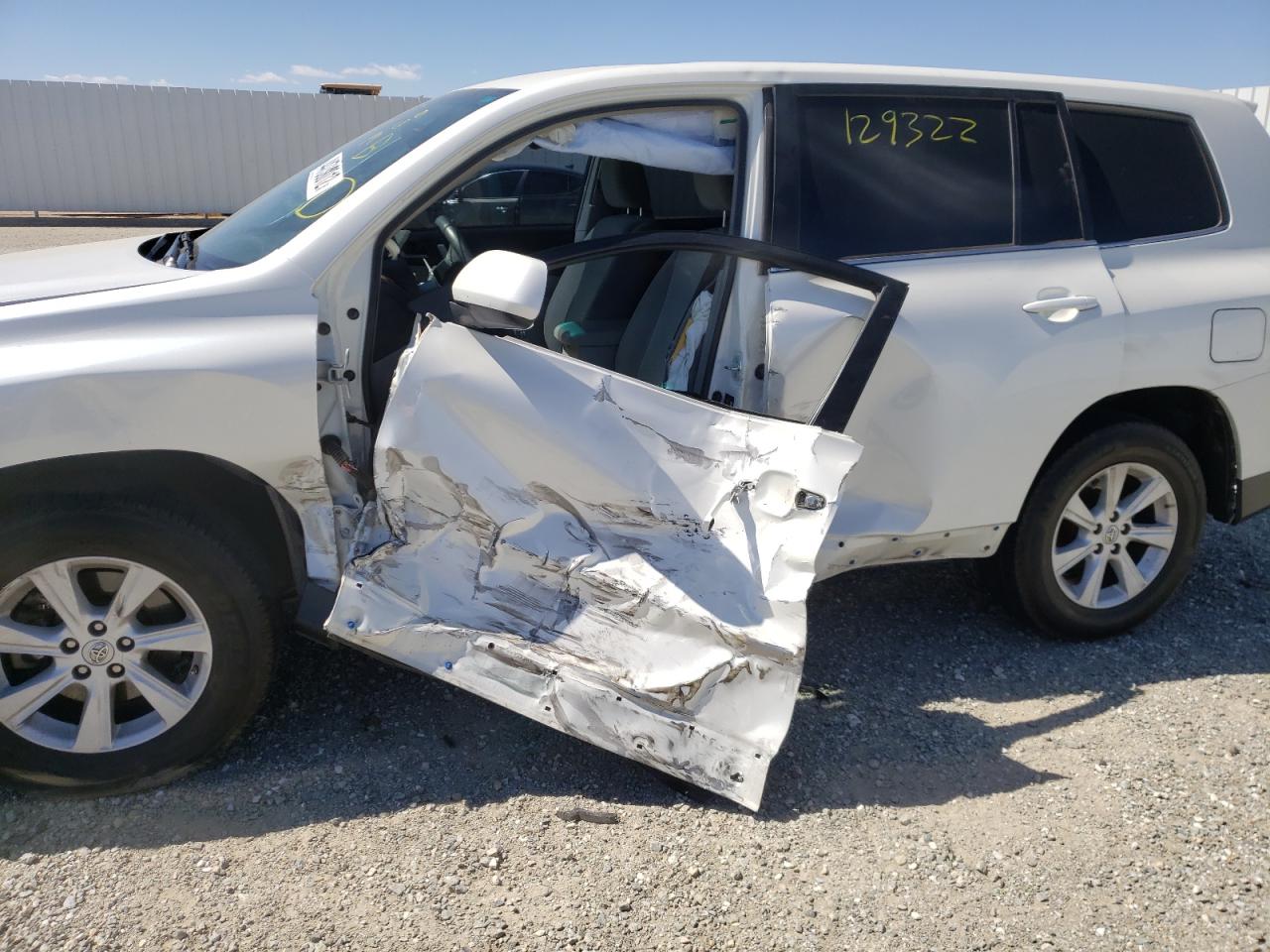 Photo 9 from auction – 2012 TOYOTA HIGHLANDER with VIN 5TDZK3EH6CS052297