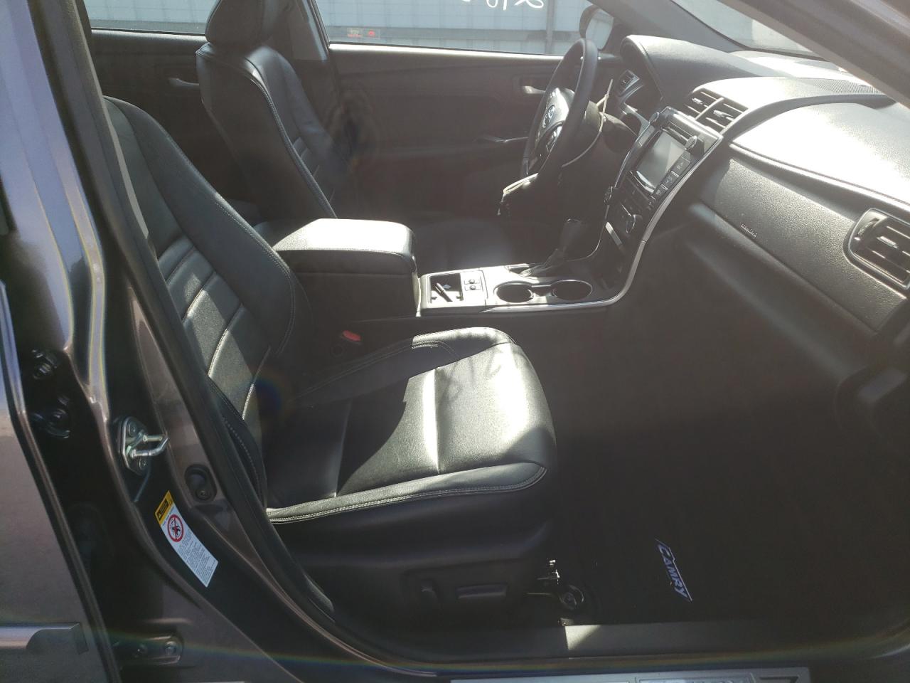 Photo 5 from auction – 2017 TOYOTA CAMRY LE with VIN 4T1BF1FK2HU640992