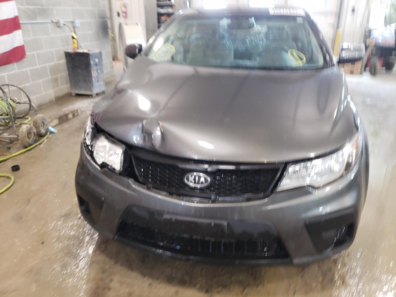 Photo 9 from auction – 2013 KIA FORTE EX with VIN KNAFU6A21D5742799
