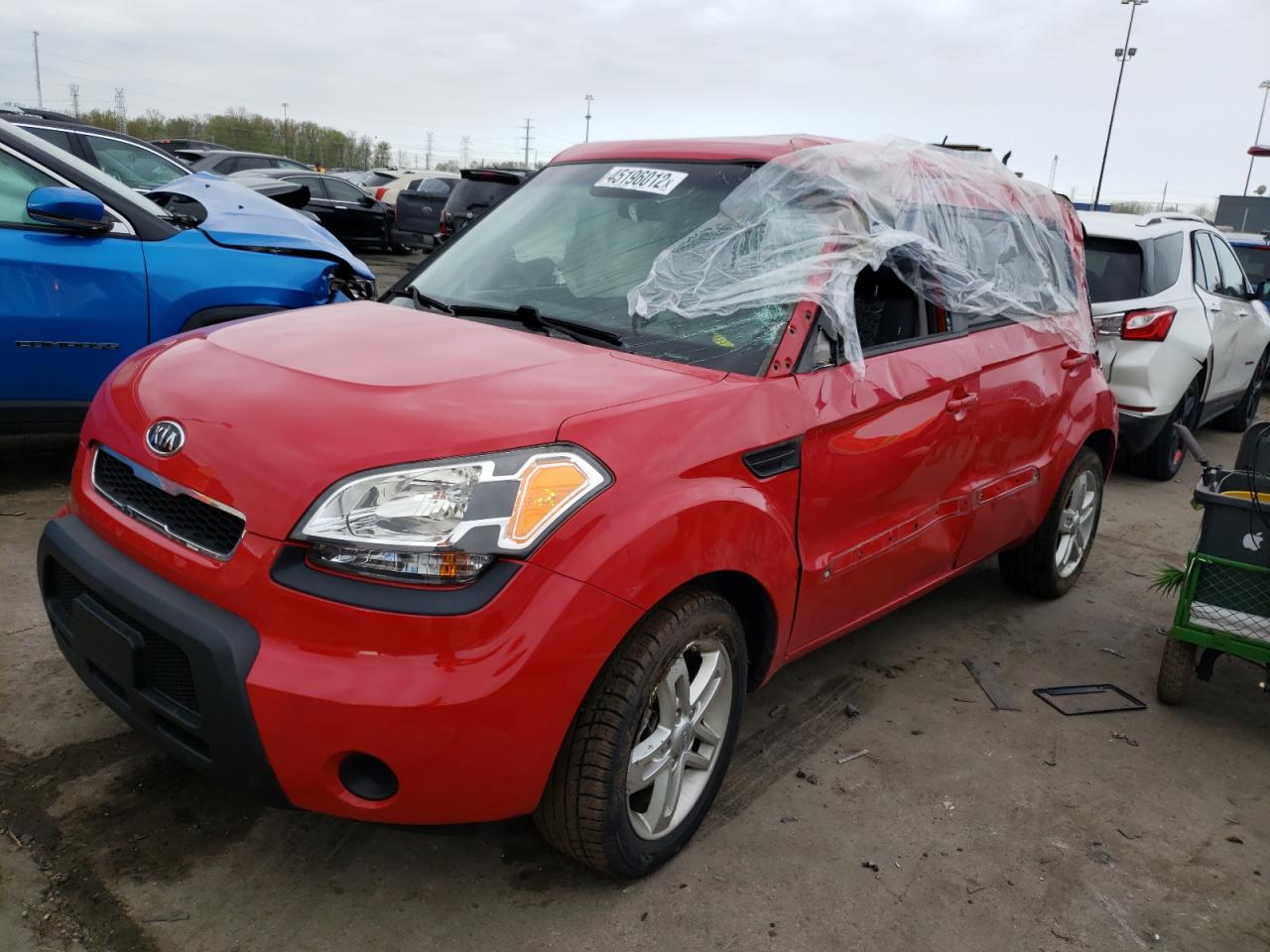 Photo 2 from auction – 2011 KIA SOUL + with VIN KNDJT2A28B7239569