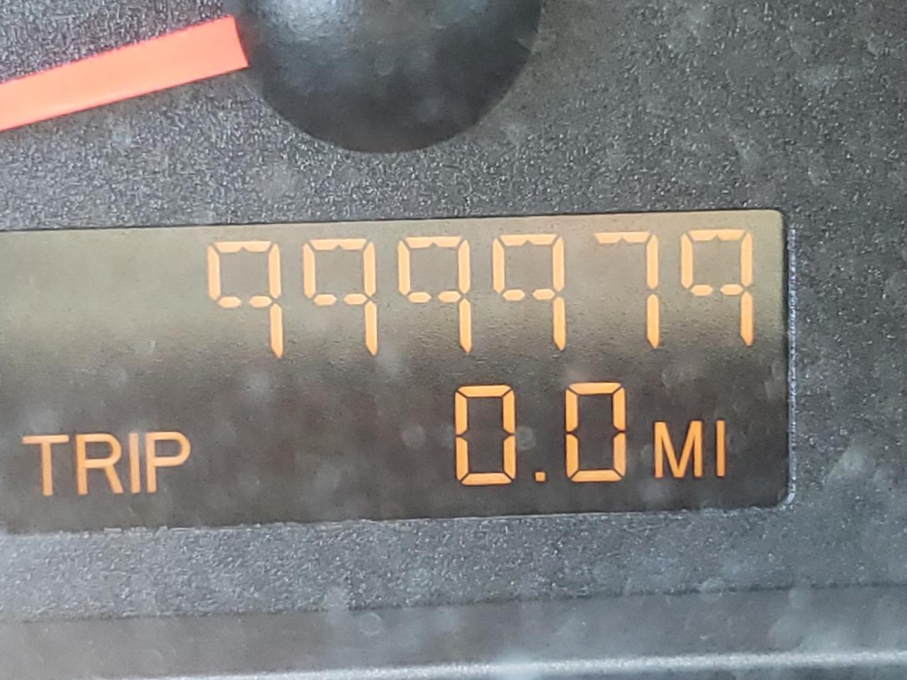 صورة رقم 8 من المزاد - 2003 SATURN ION LEVEL مع VIN 1G8AJ52F03Z116597