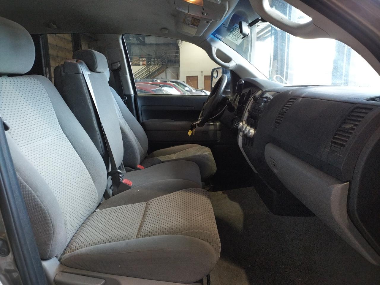 Photo 5 from auction – 2008 TOYOTA TUNDRA DOU with VIN 5TFBV54168X035705
