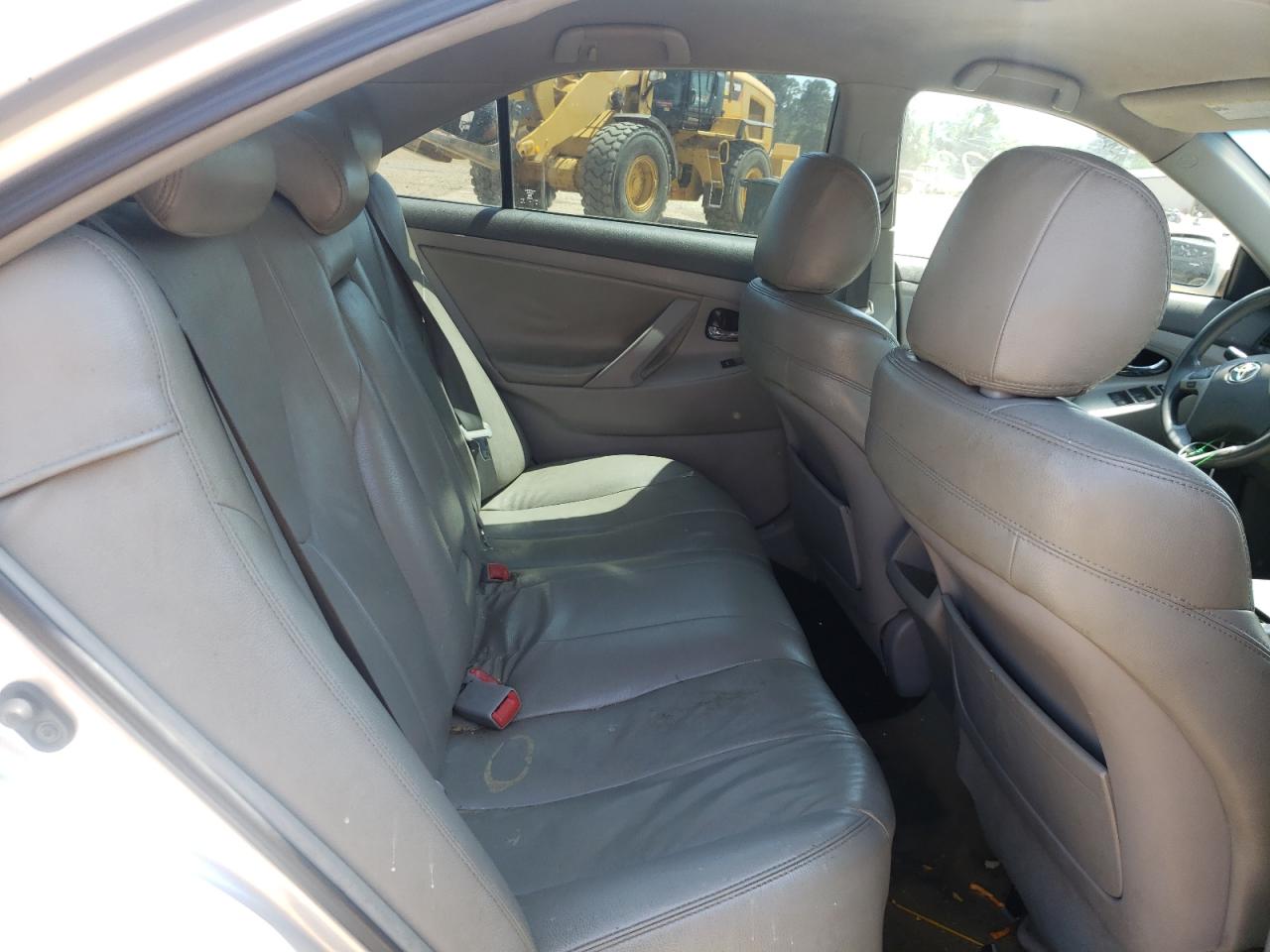 Photo 6 from auction – 2010 TOYOTA CAMRY BASE with VIN 4T1BF3EK1AU530597