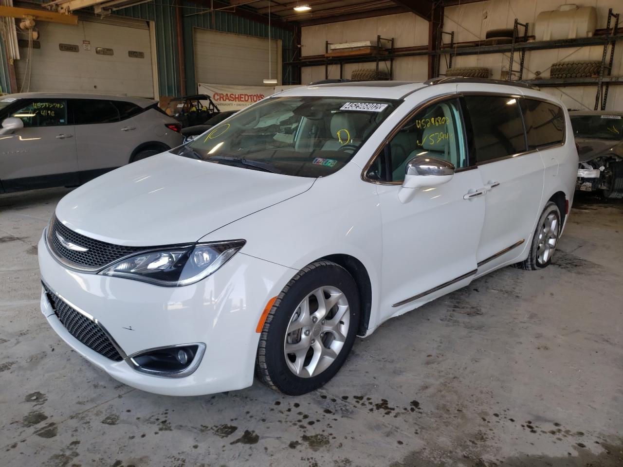 Photo 2 from auction – 2020 CHRYSLER PACIFICA L with VIN 2C4RC1GG0LR187113