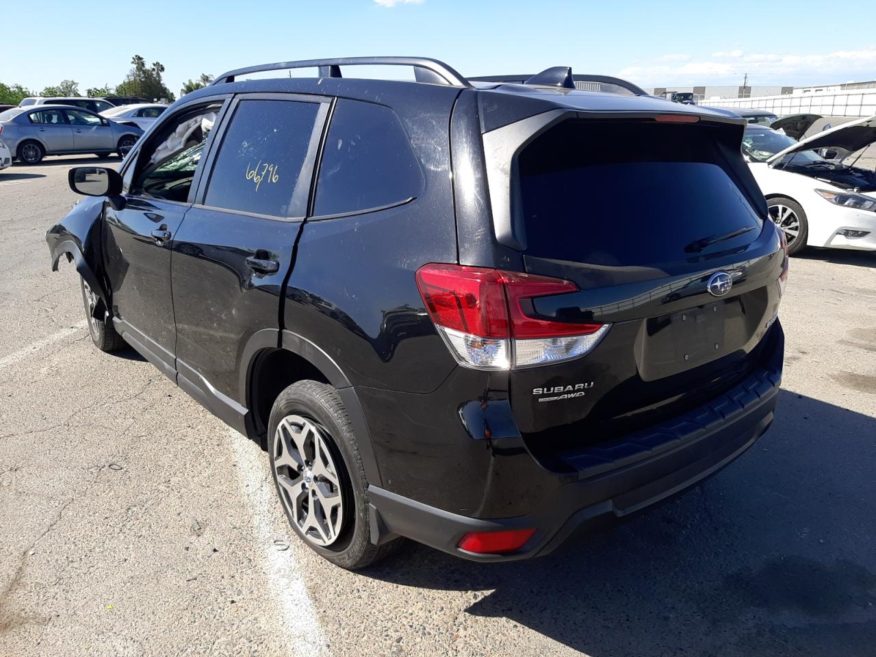 Photo 3 from auction – 2020 SUBARU FORESTER P with VIN JF2SKAGC2LH407236
